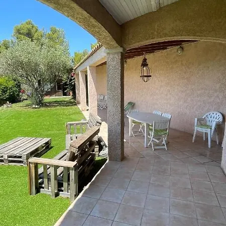 Holiday home Maison 2 Pieces 4 Pers Piscine Vue A 400 M Terrasse Wifi Sanary-sur-Mer