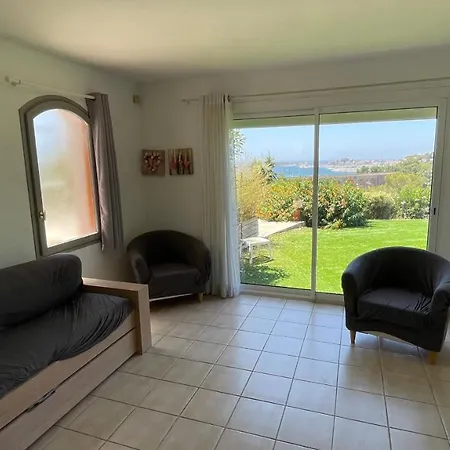 Maison 2 Pieces 4 Pers Piscine Vue A 400 M Terrasse Wifi Holiday home